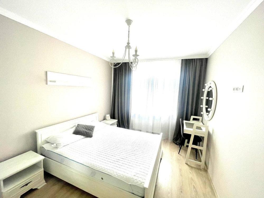 2к новобудова вул.Сніжна, центр Ивано-Франковск - изображение 4