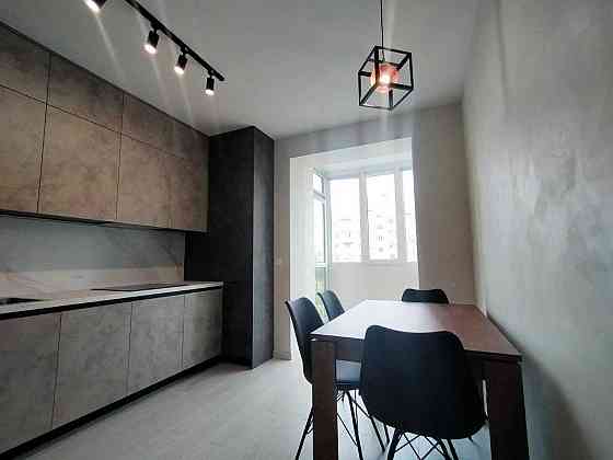 Рівне 1 кім. Перша сдача новий будинок автономне газове 12 000 Ровно