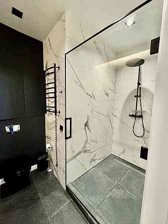 Аренда трехкомнатной квартиры в Одессе. Первая линия моря. Одесса