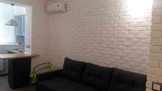 Сдам свою 1-комн. кв. новострой Воробьёвы горы м.Академика Павлова Харків