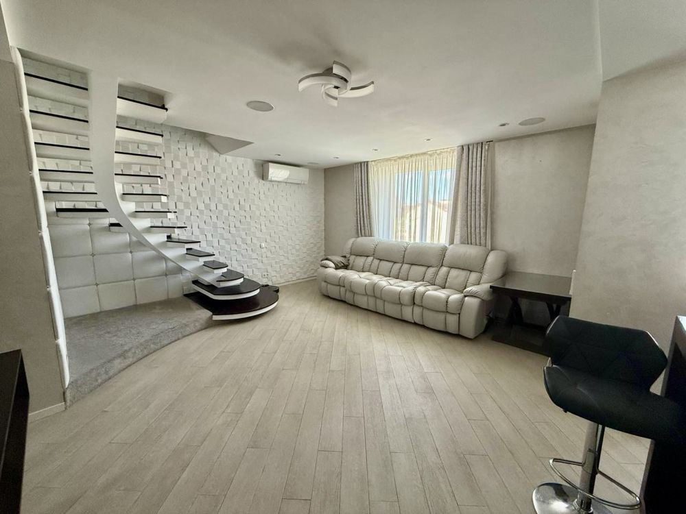 Оренда 4к квартири, ЖК Львівський Маєток, Пентхаус Гореничи - изображение 1