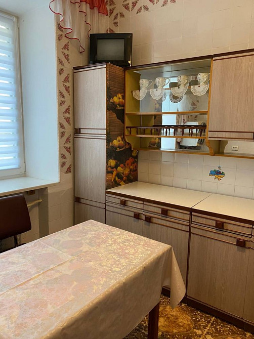 2 кім Хрещатик 21 метро центр Майдан Незалежності Крещатик оренда Київ - зображення 1