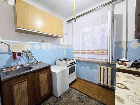 Продам 3х київку, ГЕРОЇВ МАЙДАНУ (рн ТЦ МАЙДАН), не кутова, без податк Черновцы