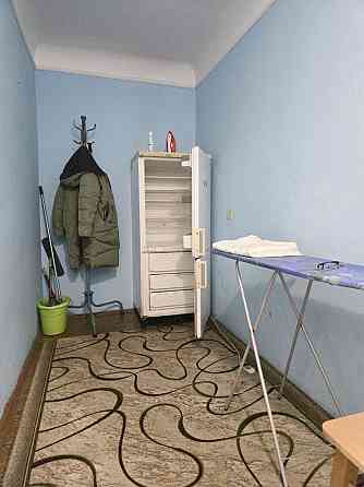 Продам 3х київку, ГЕРОЇВ МАЙДАНУ (рн ТЦ МАЙДАН), не кутова, без податк Черновцы