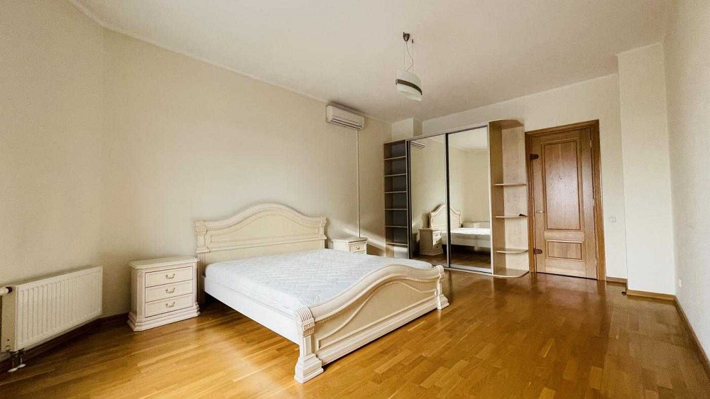 Продаж 4к квартири 205м² вул Володимирська, Центр, Хрещатик, 650 000 $ Киев - изображение 1