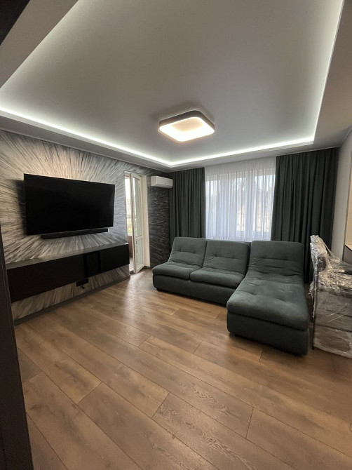 Продаж 2-к квартири, метро Чергнігівська, вул Краківська, 23Б Киев - изображение 1