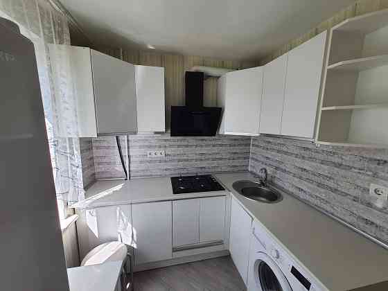 Здам трикімнатну з євроремонтом, Дніпровська набережна 9 Киев