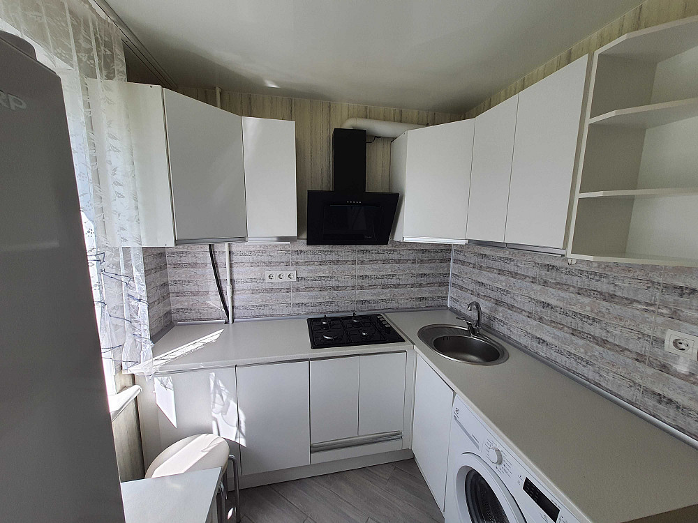 Здам трикімнатну з євроремонтом, Дніпровська набережна 9 Киев - изображение 1