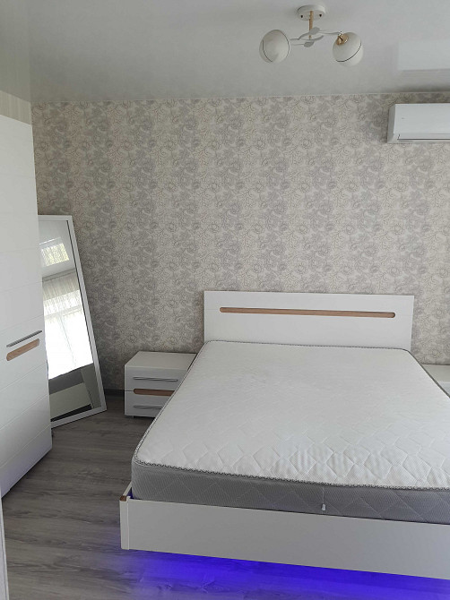 Здам трикімнатну з євроремонтом, Дніпровська набережна 9 Киев - изображение 3