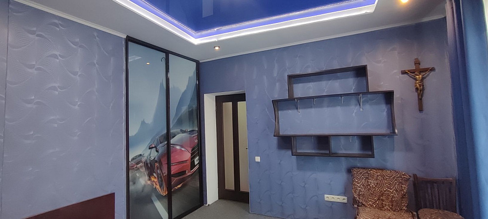 2 кімнатна Сталінка. Новий ремонт+ Гараж у дворі, Ставки, Ракітіна Кривой Рог - изображение 1