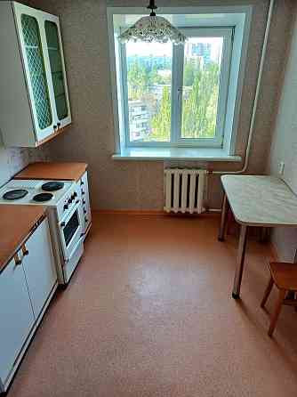 Комфортная 2х кв . Космос.  Остановка 40 й гастроном. Запорожье