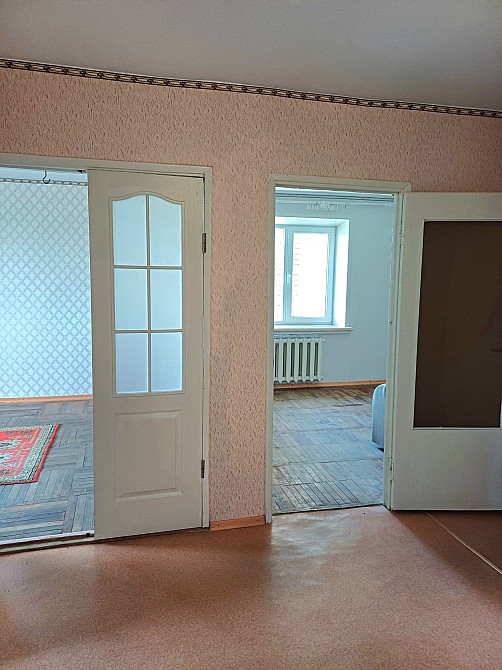 Комфортная 2х кв . Космос.  Остановка 40 й гастроном. Запорожье - изображение 4