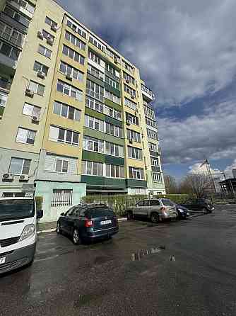 Сдам 3 комнатную квартиру 103м2 метро Защитников Украины,ул.Сомовская Харків