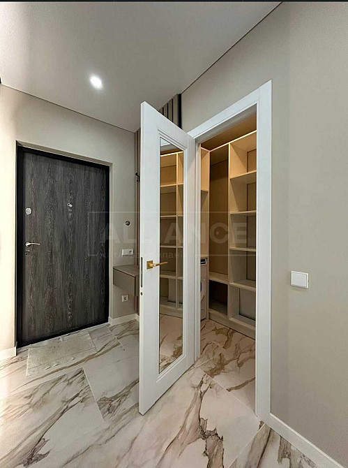 Продаж 1.5км квартири в центральній частині. Повністю укомплектована! Ивано-Франковск - изображение 4