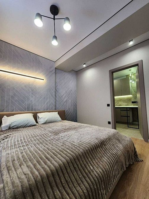 СРОЧНО! Продам 2комн квартиру в ЖК Золотая Эра. ТОП! Крижанівка - изображение 2