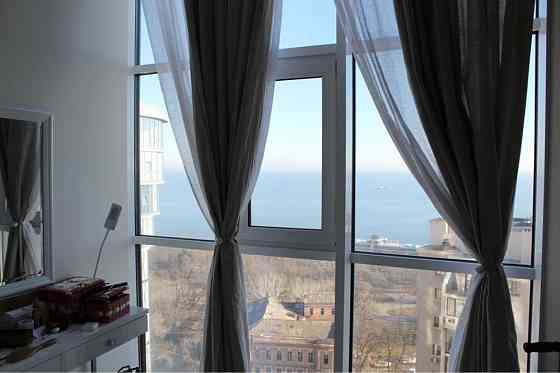 Продам 2-х ком квартиру.Прямой вид моря.ЖК Мерседес. Парк Шевченко Одесса