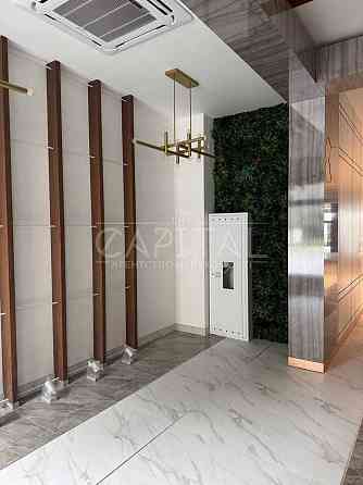 Продажа квартиры Печерск , Центр,  ЖК Edelweiss House, 3х комнатная Київ