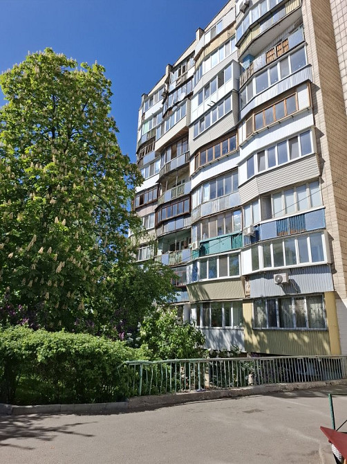 Продам квартиру ул. Юрия Ильенка 89 (Мельникова) метро Лукяновка. Київ - зображення 1