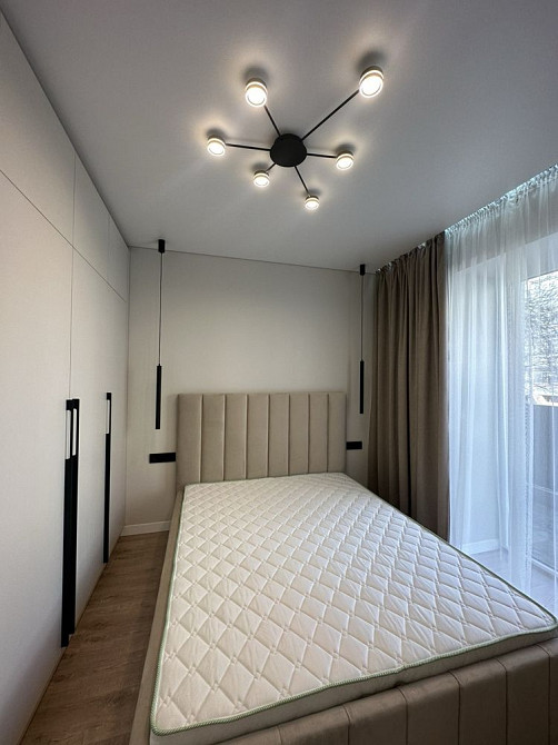 Продається сучасна 1,5 кімнатна квартира на вул. Володимирська Ужгород - зображення 1