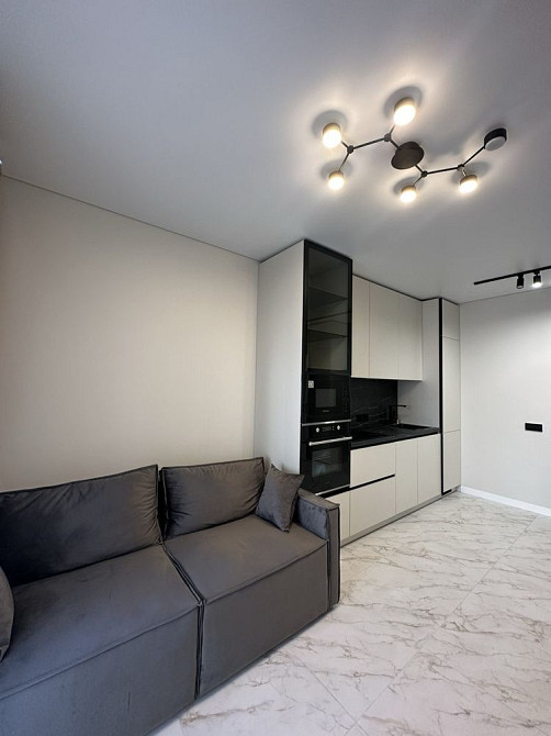 Продається сучасна 1,5 кімнатна квартира на вул. Володимирська Ужгород - зображення 3