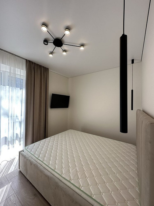 Продається сучасна 1,5 кімнатна квартира на вул. Володимирська Ужгород - зображення 6