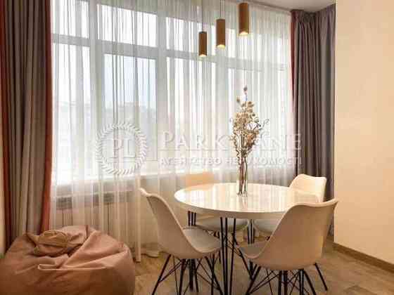 ЖК Династія Продам 3-к з дизайнерським ремонтом 100 м2 Липківського Київ