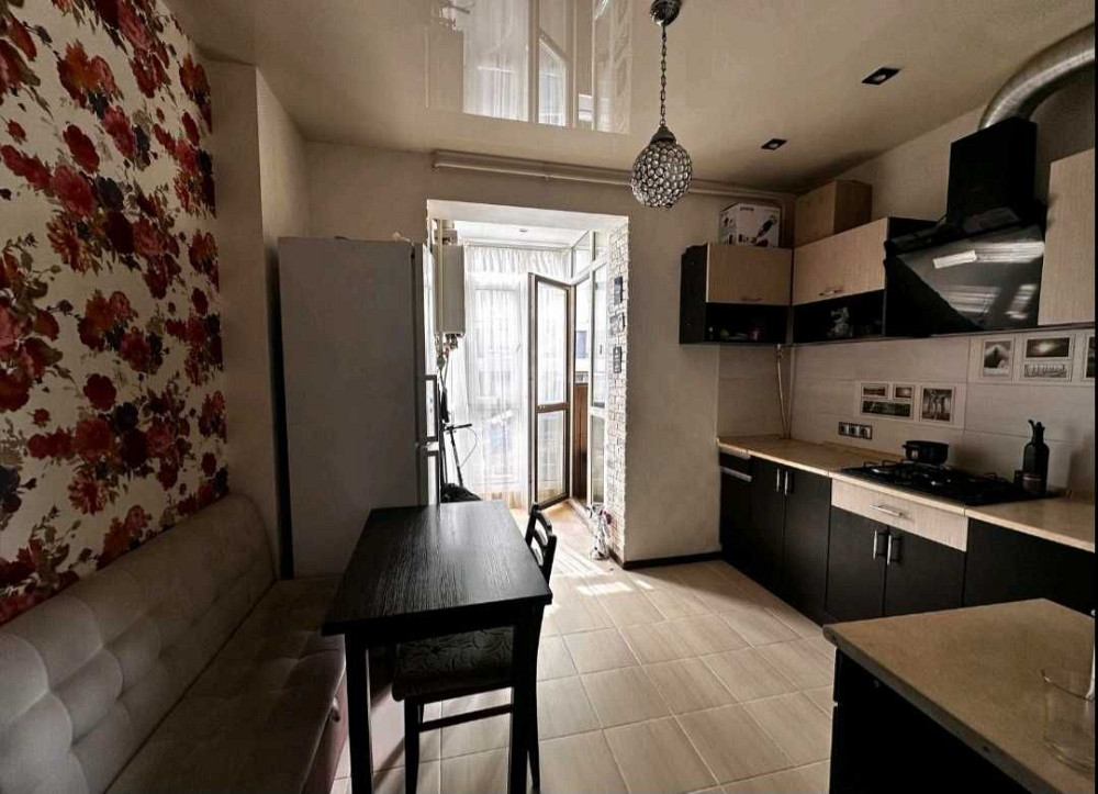 Оф.2%. 1к Центр. ЖК Версаль.торг Ирпень - изображение 1