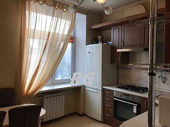 Продаж 2-кім. Соломенский проспект Повітряних Сил метро Вокзальна Київ