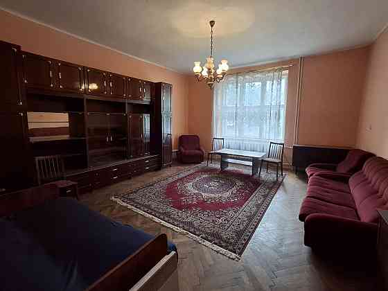 Продам 2 кім на Набережній в старословацькому будинку Ужгород