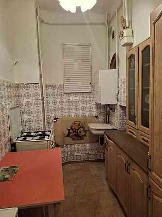 Продам 2 кім на Набережній в старословацькому будинку Ужгород