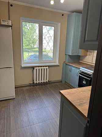 Продам 3-кімнатну квартиру в м. Лозова, 5 мікрорайон Лозовая