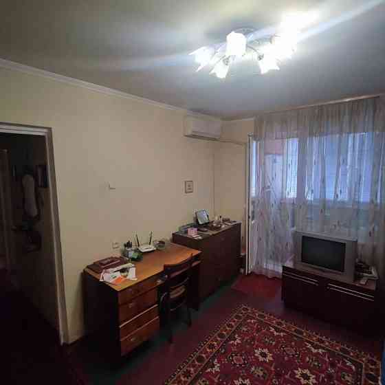 Продам 2 комнатную квартиру Левобережный 3 . Караван! Днепр