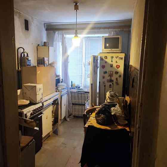 Продам 2 комнатную квартиру Левобережный 3 . Караван! Днепр