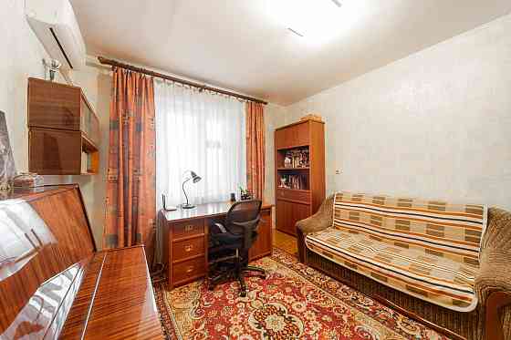 2-кімнатна квартира. Дарницький район. вул. Вишняківська. Київ