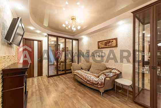 Продаєтьмя 2к квартира з капремонтом Лукьянівка (Якіра) Київ