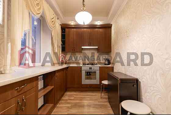 Продаєтьмя 2к квартира з капремонтом Лукьянівка (Якіра) Київ