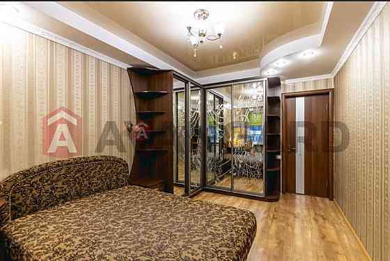 Продаєтьмя 2к квартира з капремонтом Лукьянівка (Якіра) Київ