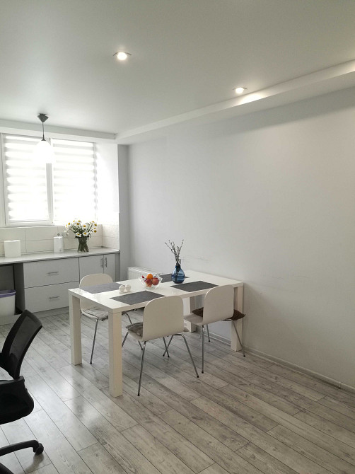 Двокімнатна в новому будинку з ремонтом меблями та П/Т Одеса - зображення 3