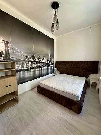 Продаж 3-х кімнатної квартири Лесі Українки 33 Днепр