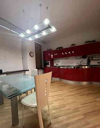 Продам 3х,кв.СТАЛИНКА, Ж/Б,АВТОНОМНОЕ, ул.Сумская, Центр,м.Университет Харків