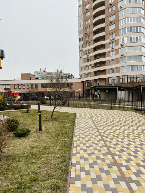 Продам велику 1кімнатну квартиру в ЖК»Шокололад»,вул.Київська Бровари - зображення 1