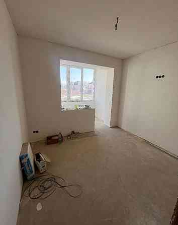 Квартира з ЧАСТКОВИМ ремонтом. Електрика, опалення вже зроблено! Буча