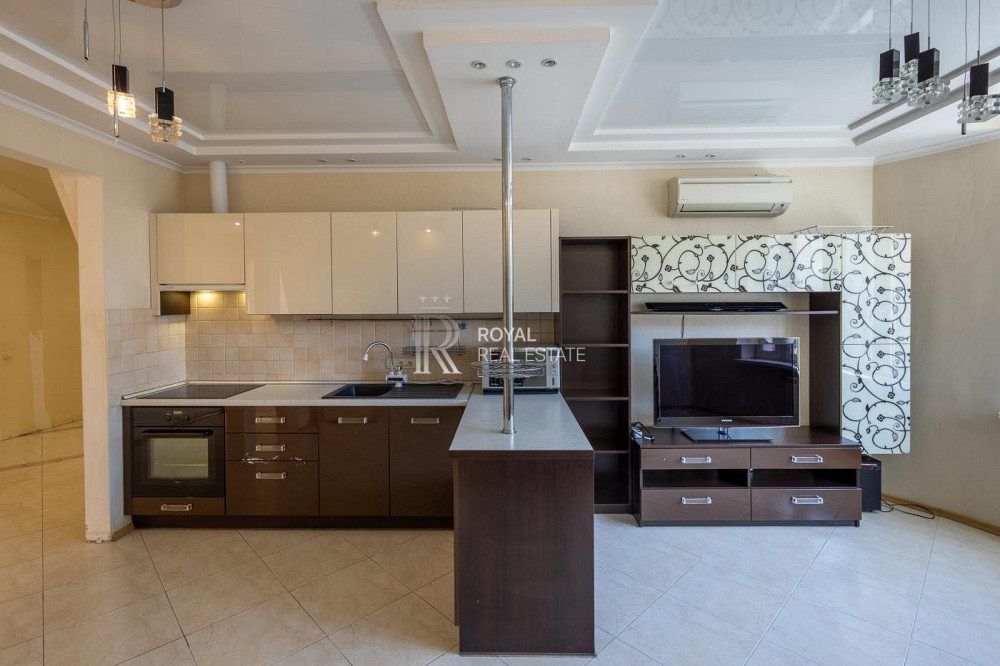 Продажа квартиры Киев 2к 83м2 ул. Нежинская Соломенский Киев - изображение 1