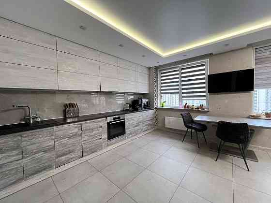 2 комн кв 46 Жемчужина  евроремонт 75м  76500у.е Лиманка