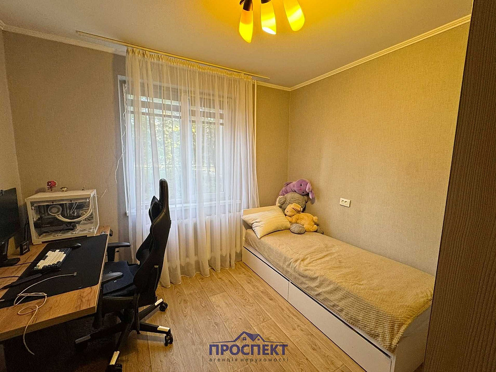 Чудова сімейна квартира з меблями та технікою ПЗР Черкассы - изображение 8