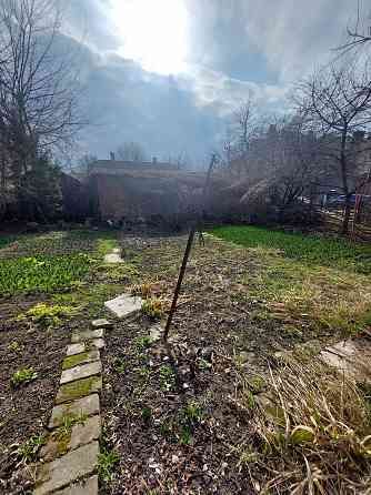 Продаж однокімнатної квартири з власною ділянкою. Луцк