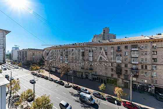 Дворец Украина Велика Васильківська 131 продаж 3к квартири Киев