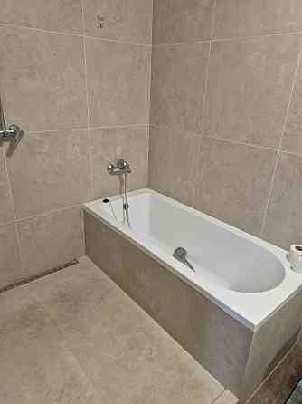 Здається двох кімнатна в тихому центрі з паркомістом. Мукачево