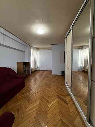 Оренда 2к Богдана Хмальницького 39 метро Університет 7 хвилин Обухов