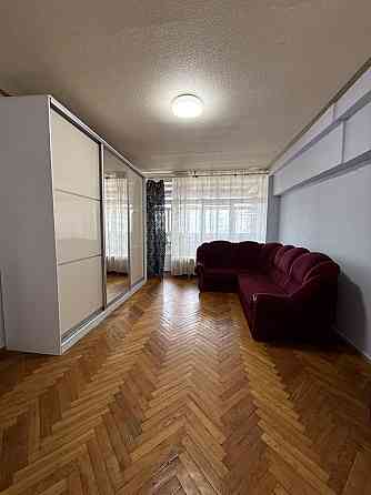 Оренда 2к Богдана Хмальницького 39 метро Університет 7 хвилин Обухов